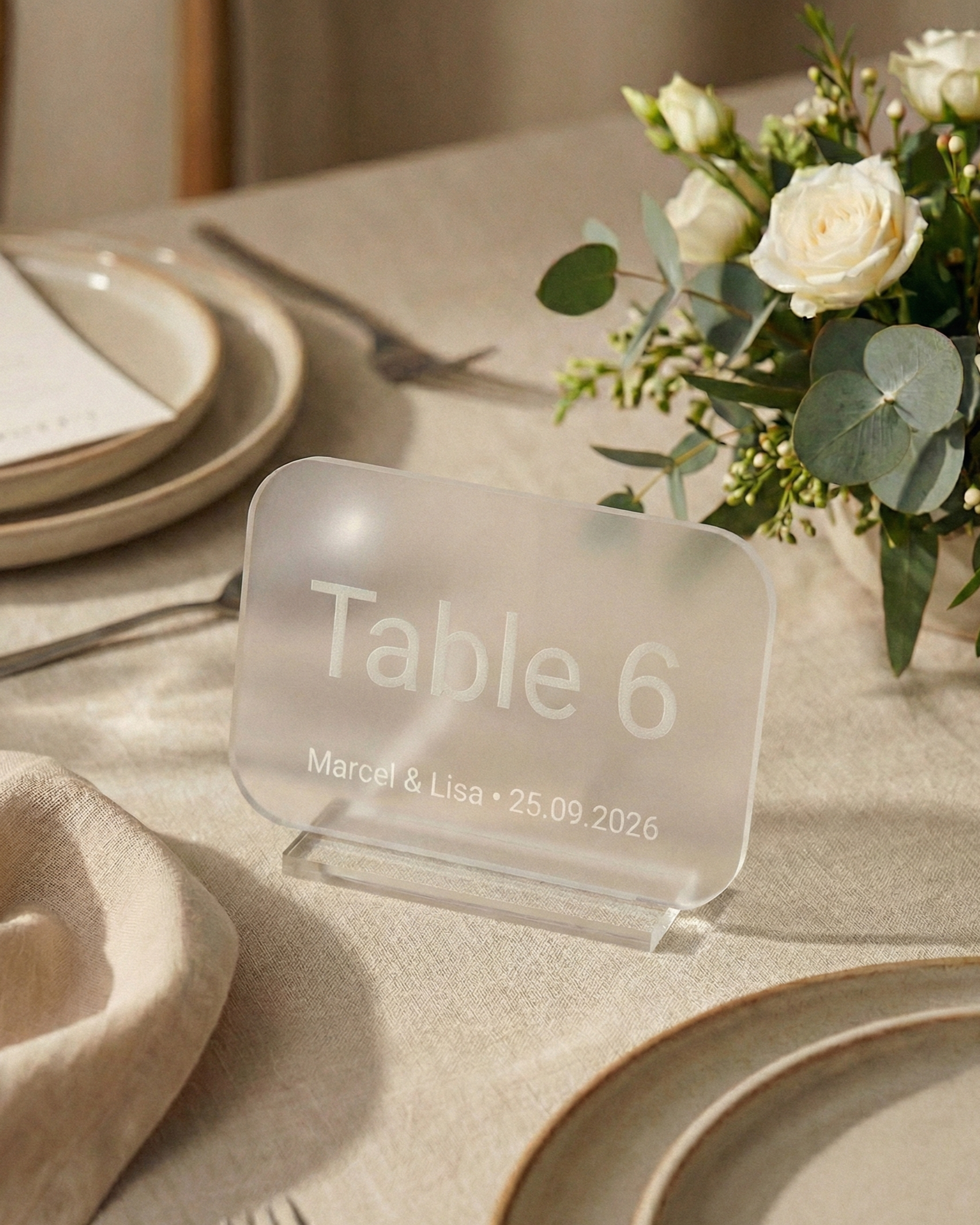 Numéros de table mariage personnalisés — Bois & Acrylique gravés