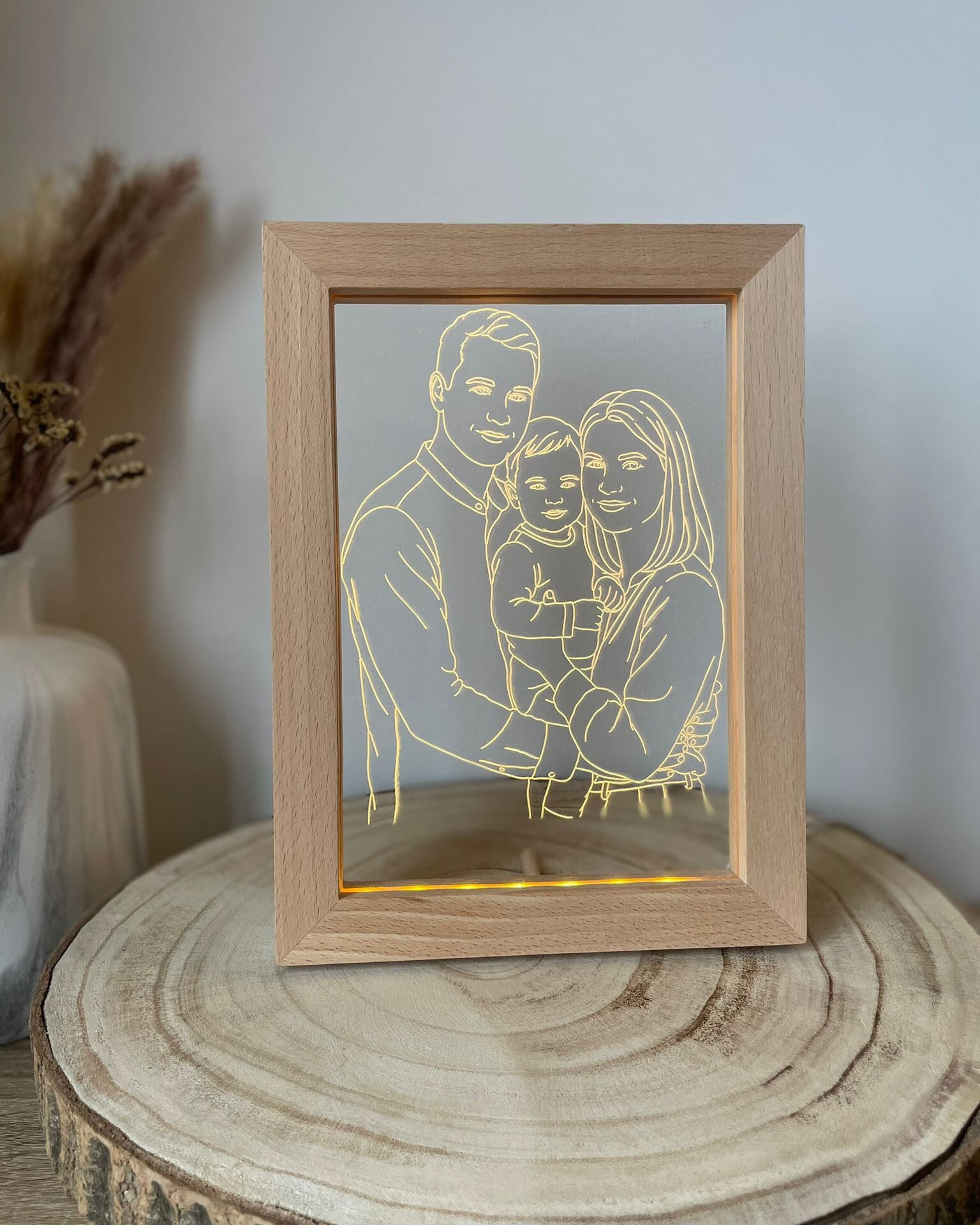 StoryFrame™ — Framed Line Art Lamp