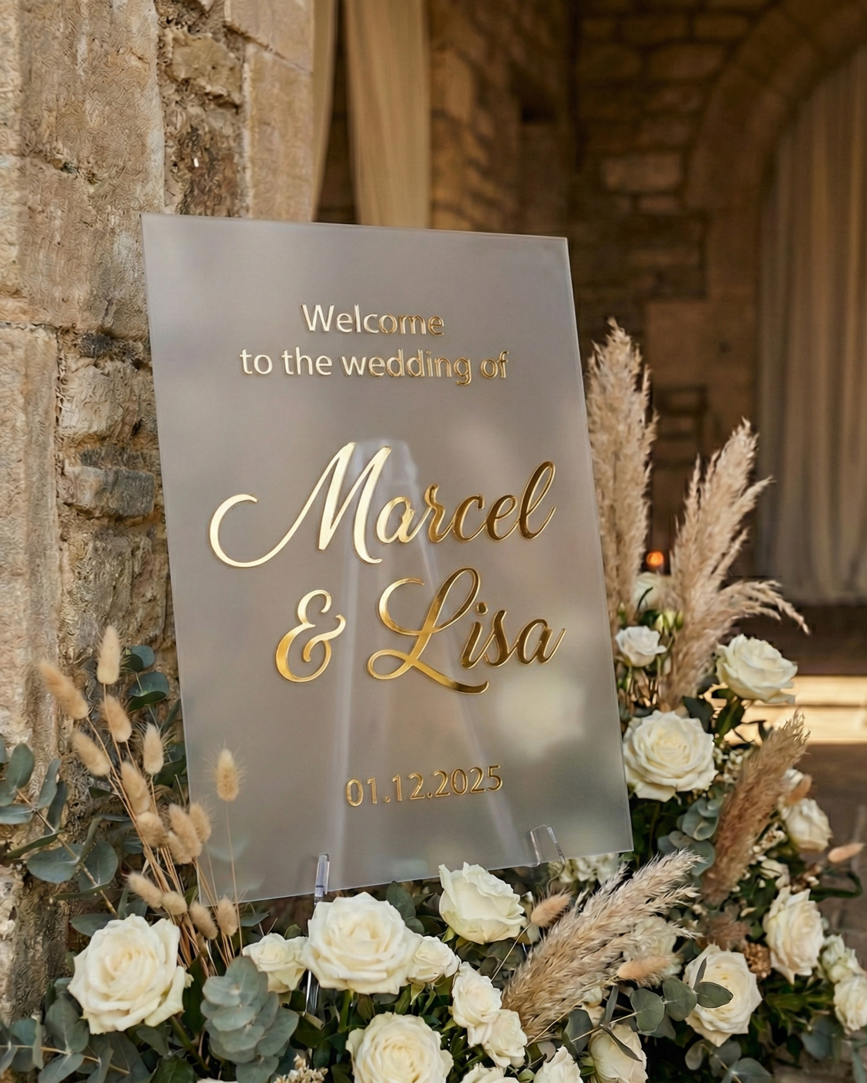 Personalised Acrylic Wedding Welcome Sign — Modern & Elegant